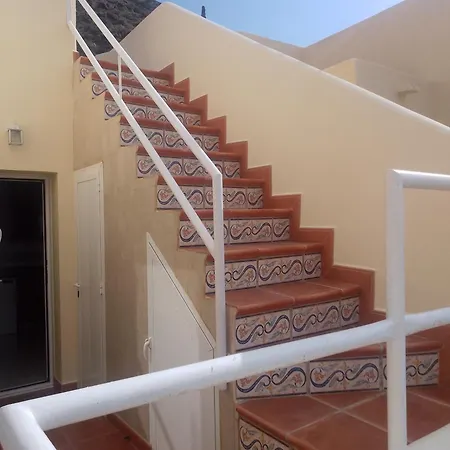 Bella Vista Apartment *